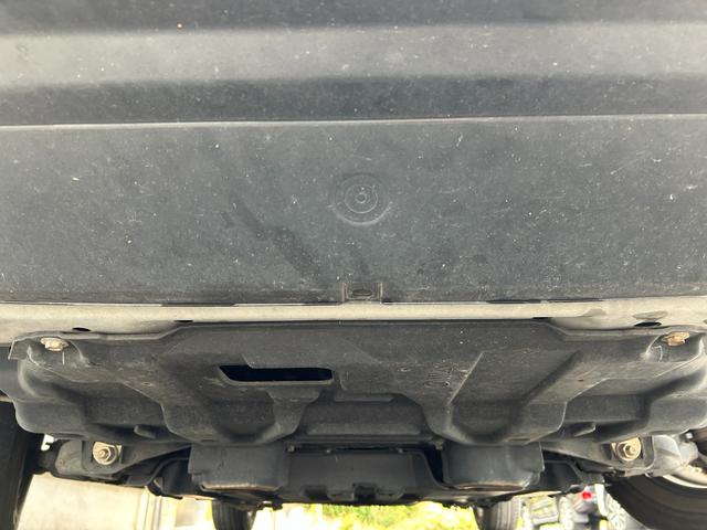 ハイエースワゴン ＧＬ　１オナ　禁煙　４ＷＤ　ベッドキット　フローリングフロア　ＺＥＲＯ　ｂｒｅａｋ１６インチ　グッドイヤータイヤ　ナビ　後席モニター　電動スライド　黒木目インテリア　コンビステア　クリフォードセキュリティ（46枚目）