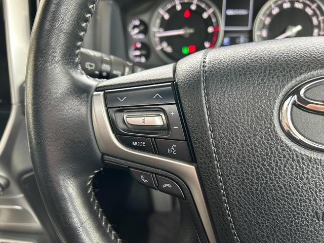 ランドクルーザー ZX 後期 禁煙 純正エアロキット メーカーナビ 後席モニタ 後期・禁煙・純正エアロキット・メーカーナビ・パノラミックビューモニター・後席モニター・ブラインドスポット・サンルーフ・レザー・シートヒーター/クーラー・ステアヒーター・衝突軽減・追従クルコン(14枚目)