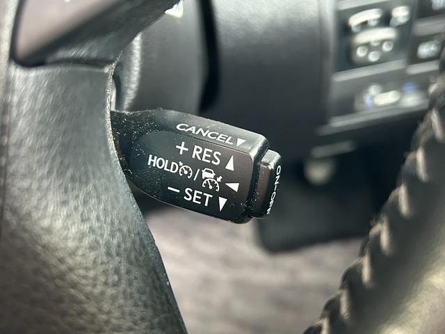 ランドクルーザー ZX 後期 禁煙 純正エアロキット メーカーナビ 後席モニタ 後期・禁煙・純正エアロキット・メーカーナビ・パノラミックビューモニター・後席モニター・ブラインドスポット・サンルーフ・レザー・シートヒーター/クーラー・ステアヒーター・衝突軽減・追従クルコン(18枚目)