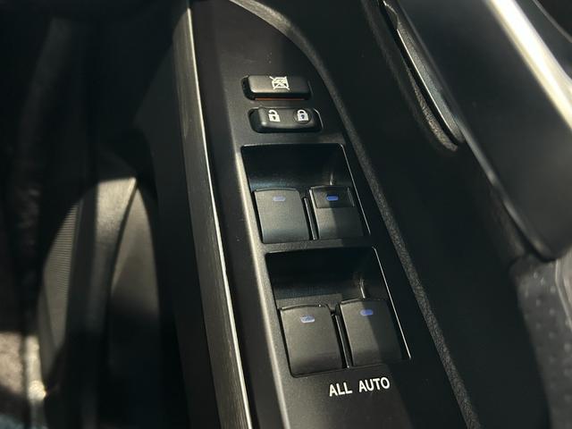 ランドクルーザー ZX 後期 禁煙 純正エアロキット メーカーナビ 後席モニタ 後期・禁煙・純正エアロキット・メーカーナビ・パノラミックビューモニター・後席モニター・ブラインドスポット・サンルーフ・レザー・シートヒーター/クーラー・ステアヒーター・衝突軽減・追従クルコン(19枚目)