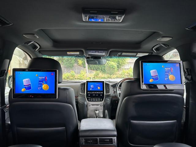 ランドクルーザー ZX 後期 禁煙 純正エアロキット メーカーナビ 後席モニタ 後期・禁煙・純正エアロキット・メーカーナビ・パノラミックビューモニター・後席モニター・ブラインドスポット・サンルーフ・レザー・シートヒーター/クーラー・ステアヒーター・衝突軽減・追従クルコン(28枚目)