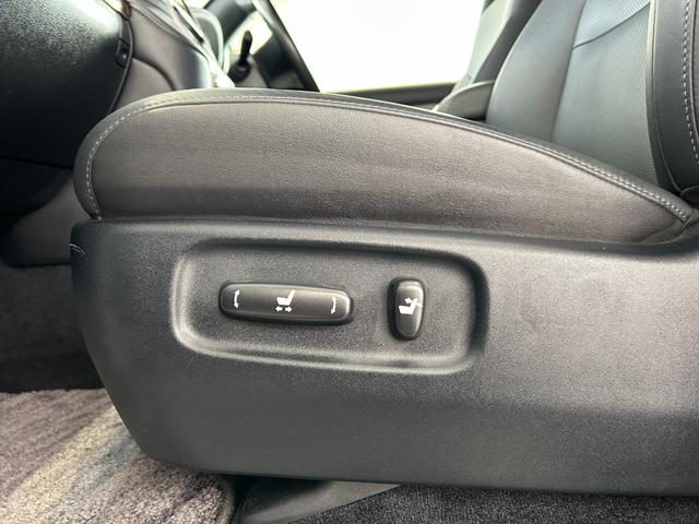 ランドクルーザー ZX 後期 禁煙 純正エアロキット メーカーナビ 後席モニタ 後期・禁煙・純正エアロキット・メーカーナビ・パノラミックビューモニター・後席モニター・ブラインドスポット・サンルーフ・レザー・シートヒーター/クーラー・ステアヒーター・衝突軽減・追従クルコン(40枚目)