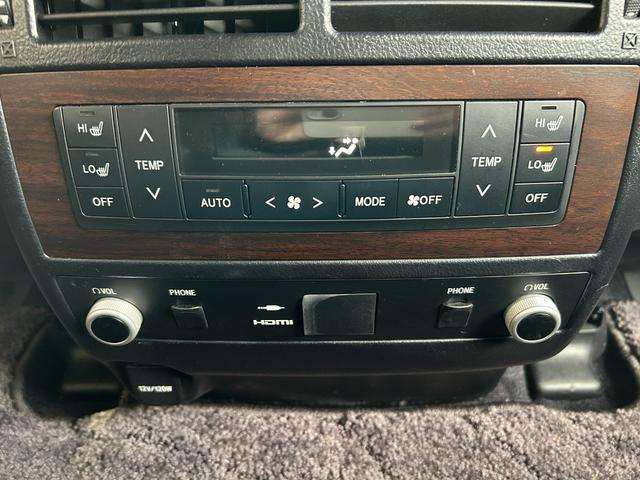 ランドクルーザー ZX 後期 禁煙 純正エアロキット メーカーナビ 後席モニタ 後期・禁煙・純正エアロキット・メーカーナビ・パノラミックビューモニター・後席モニター・ブラインドスポット・サンルーフ・レザー・シートヒーター/クーラー・ステアヒーター・衝突軽減・追従クルコン(41枚目)