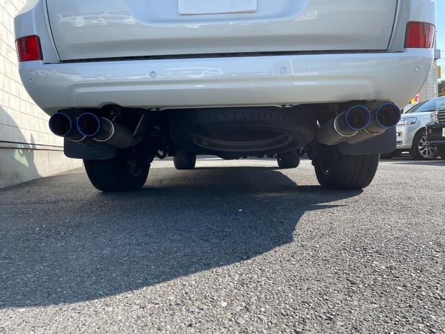 ランドクルーザー ZX G-フロンティア 後期 禁煙 モデリスタエアロ 後席M 特別仕様車・後期・禁煙・車検2年・モデリスタエアロ・メーカーナビ/後席モニター・クールBOX・ルーフレール・パノラミックビュー・ブラインドスポット・センターデフロック・衝突軽減・追従クルコン(13枚目)