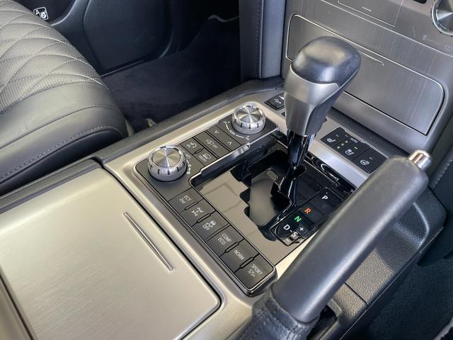 ランドクルーザー ZX G-フロンティア 後期 禁煙 モデリスタエアロ 後席M 特別仕様車・後期・禁煙・車検2年・モデリスタエアロ・メーカーナビ/後席モニター・クールBOX・ルーフレール・パノラミックビュー・ブラインドスポット・センターデフロック・衝突軽減・追従クルコン(32枚目)