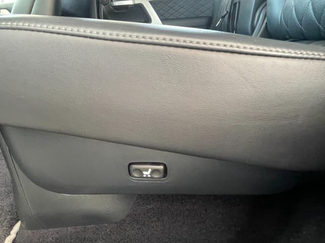 ランドクルーザー ZX G-フロンティア 後期 禁煙 モデリスタエアロ 後席M 特別仕様車・後期・禁煙・車検2年・モデリスタエアロ・メーカーナビ/後席モニター・クールBOX・ルーフレール・パノラミックビュー・ブラインドスポット・センターデフロック・衝突軽減・追従クルコン(39枚目)