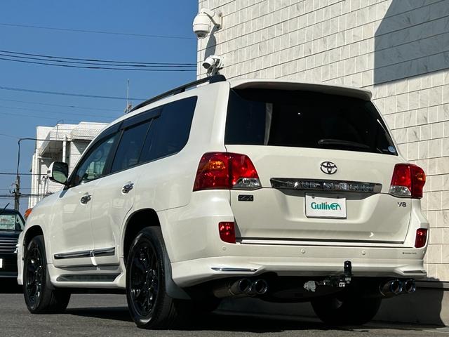 ランドクルーザー ＺＸ　中期　禁煙　モデリスタエアロキット　ＪＡＯＳ２０インチ　中期・禁煙車・車検Ｒ９年６月・モデリスタエアロキット・ＪＡＯＳ２０インチ・ガナドールマフラー・レーダークルコン・ナビ／後席モニター／ルーフレール・サンルーフ・レザー・シートヒーター／クーラー（5枚目）