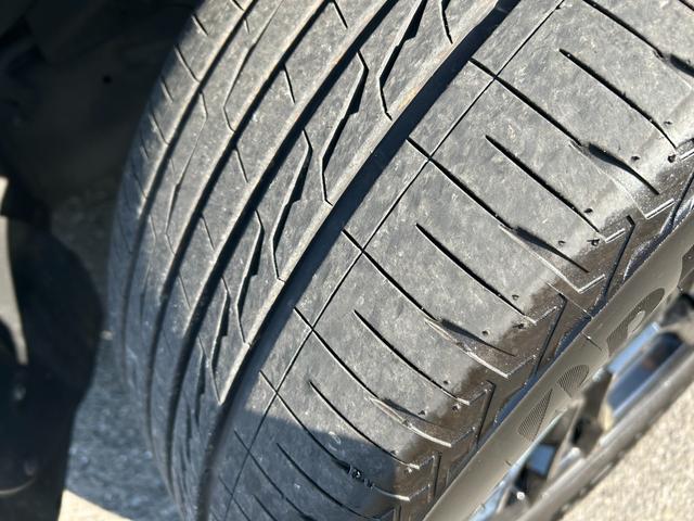 ランドクルーザー ＺＸ　中期　禁煙　モデリスタエアロキット　ＪＡＯＳ２０インチ　中期・禁煙車・車検Ｒ９年６月・モデリスタエアロキット・ＪＡＯＳ２０インチ・ガナドールマフラー・レーダークルコン・ナビ／後席モニター／ルーフレール・サンルーフ・レザー・シートヒーター／クーラー（48枚目）