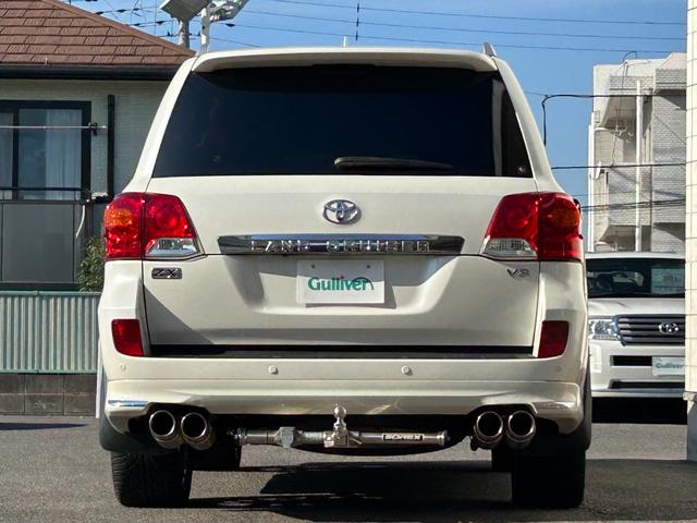 ランドクルーザー ＺＸ　禁煙　純正エアロキット　ＷＯＲＫ２４インチ　後席モニタ　禁煙車／純正エアロキット・ＷＯＲＫ２４インチ・ガナドールマフラー・ＯＰナビＴＶ／後席モニター／パノラミックビュー／プリクラッシュセーフティ／レーダークルーズ／パワーバックドア／ＳＯＲＥＸヒッチメンバー（9枚目）