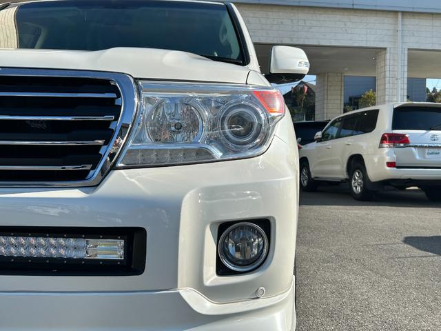 ランドクルーザー ＺＸ　禁煙　純正エアロキット　ＷＯＲＫ２４インチ　後席モニタ　禁煙車／純正エアロキット・ＷＯＲＫ２４インチ・ガナドールマフラー・ＯＰナビＴＶ／後席モニター／パノラミックビュー／プリクラッシュセーフティ／レーダークルーズ／パワーバックドア／ＳＯＲＥＸヒッチメンバー（11枚目）