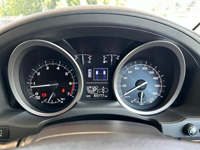 ランドクルーザー ＺＸ　禁煙　純正エアロキット　ＷＯＲＫ２４インチ　後席モニタ　禁煙車／純正エアロキット・ＷＯＲＫ２４インチ・ガナドールマフラー・ＯＰナビＴＶ／後席モニター／パノラミックビュー／プリクラッシュセーフティ／レーダークルーズ／パワーバックドア／ＳＯＲＥＸヒッチメンバー（15枚目）