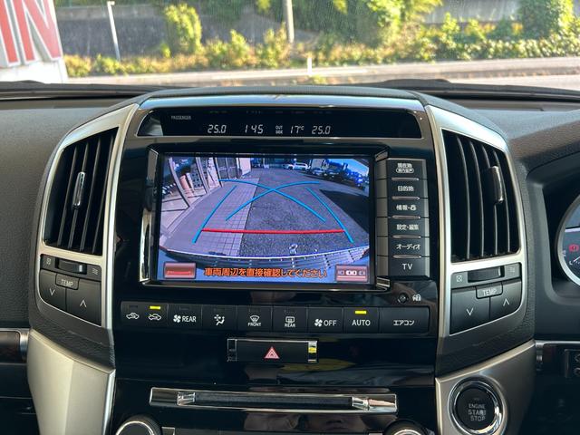 ランドクルーザー ＺＸ　禁煙　純正エアロキット　ＷＯＲＫ２４インチ　後席モニタ　禁煙車／純正エアロキット・ＷＯＲＫ２４インチ・ガナドールマフラー・ＯＰナビＴＶ／後席モニター／パノラミックビュー／プリクラッシュセーフティ／レーダークルーズ／パワーバックドア／ＳＯＲＥＸヒッチメンバー（17枚目）