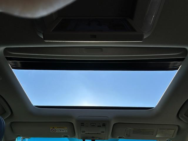 ランドクルーザー ＺＸ　禁煙　純正エアロキット　ＷＯＲＫ２４インチ　後席モニタ　禁煙車／純正エアロキット・ＷＯＲＫ２４インチ・ガナドールマフラー・ＯＰナビＴＶ／後席モニター／パノラミックビュー／プリクラッシュセーフティ／レーダークルーズ／パワーバックドア／ＳＯＲＥＸヒッチメンバー（24枚目）