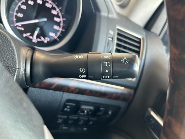 ランドクルーザー ＺＸ　禁煙　純正エアロキット　ＷＯＲＫ２４インチ　後席モニタ　禁煙車／純正エアロキット・ＷＯＲＫ２４インチ・ガナドールマフラー・ＯＰナビＴＶ／後席モニター／パノラミックビュー／プリクラッシュセーフティ／レーダークルーズ／パワーバックドア／ＳＯＲＥＸヒッチメンバー（31枚目）