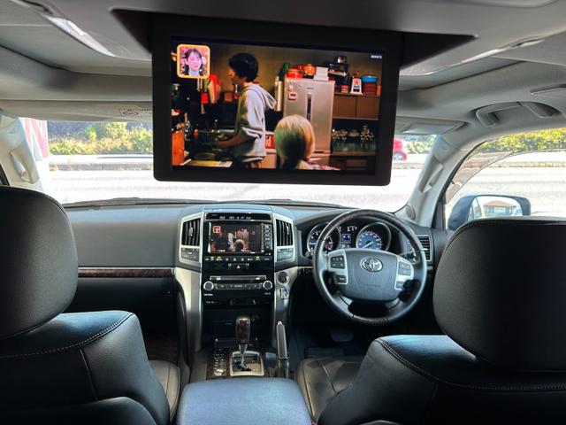 ランドクルーザー ＺＸ　禁煙　純正エアロキット　ＷＯＲＫ２４インチ　後席モニタ　禁煙車／純正エアロキット・ＷＯＲＫ２４インチ・ガナドールマフラー・ＯＰナビＴＶ／後席モニター／パノラミックビュー／プリクラッシュセーフティ／レーダークルーズ／パワーバックドア／ＳＯＲＥＸヒッチメンバー（39枚目）