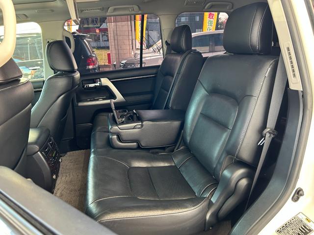 ランドクルーザー ＺＸ　禁煙　純正エアロキット　ＷＯＲＫ２４インチ　後席モニタ　禁煙車／純正エアロキット・ＷＯＲＫ２４インチ・ガナドールマフラー・ＯＰナビＴＶ／後席モニター／パノラミックビュー／プリクラッシュセーフティ／レーダークルーズ／パワーバックドア／ＳＯＲＥＸヒッチメンバー（43枚目）