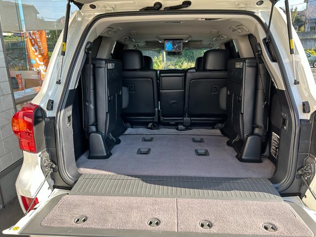 ランドクルーザー ＺＸ　禁煙　純正エアロキット　ＷＯＲＫ２４インチ　後席モニタ　禁煙車／純正エアロキット・ＷＯＲＫ２４インチ・ガナドールマフラー・ＯＰナビＴＶ／後席モニター／パノラミックビュー／プリクラッシュセーフティ／レーダークルーズ／パワーバックドア／ＳＯＲＥＸヒッチメンバー（46枚目）