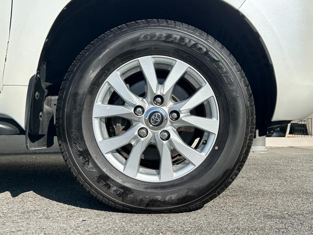 ランドクルーザー AX Gセレクション 後期 禁煙 メーカーナビ ベージュ革 後期・禁煙・メーカーナビ・パノラミックビュー・ベージュレザー・シートヒーター・ステアリングヒーター・ウッドコンビステア・衝突軽減・追従クルコン・クロールコントロール・センターデフロック・LEDライト(31枚目)