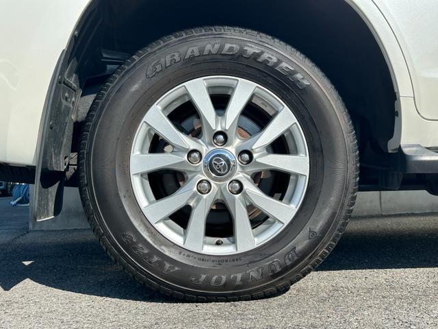 ランドクルーザー AX Gセレクション 後期 禁煙 メーカーナビ ベージュ革 後期・禁煙・メーカーナビ・パノラミックビュー・ベージュレザー・シートヒーター・ステアリングヒーター・ウッドコンビステア・衝突軽減・追従クルコン・クロールコントロール・センターデフロック・LEDライト(32枚目)