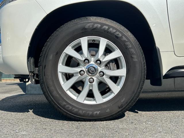 ランドクルーザー AX Gセレクション 後期 禁煙 メーカーナビ ベージュ革 後期・禁煙・メーカーナビ・パノラミックビュー・ベージュレザー・シートヒーター・ステアリングヒーター・ウッドコンビステア・衝突軽減・追従クルコン・クロールコントロール・センターデフロック・LEDライト(34枚目)