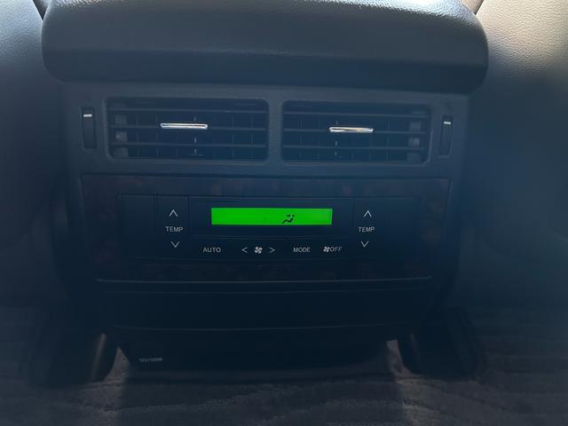 ランドクルーザー ＡＸ　中期　ＯＰサンルーフ　２２インチアルミ　エアロキット　ワンオーナー・中期・禁煙・ＯＰサンルーフ・ＯＰルーフレール・ＵＬＴＲＡモータースポーツ２２インチ・エルフォードエアロキット・モデリスタリアスポイラー・ＥＣＬＩＰＳＥナビ・ＡＬＰＩＮＥ後席モニター（35枚目）