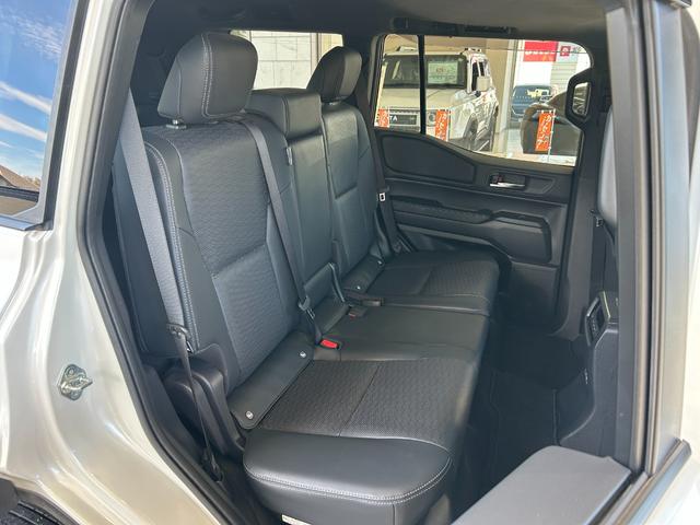 ランドクルーザー250 VX モデリスタPKG サンルーフ 黒レザー 360°カメラ ワンオーナー・禁煙・モデリスタPKG・角目LED・モデリスタPKG・サンルーフ・黒レザー・シートヒーター/クーラー・パノラミックビュー・パワーバックドア・デジタルミラー・FRコーナーセンサー(35枚目)