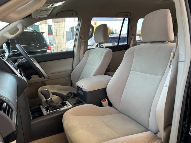 ランドクルーザープラド 後期　禁煙　ディーゼル　検Ｒ９年３月　ワンオーナー　後期・禁煙・ディーゼル・車検Ｒ９年３月・ワンオーナー・ルーフレール・プリクラッシュ・レーダークルーズコントロール・レーンキープ・ＡＬＰＩＮＥナビＴＶ・バックカメラ・ＬＥＤライト・センターデフロック（30枚目）