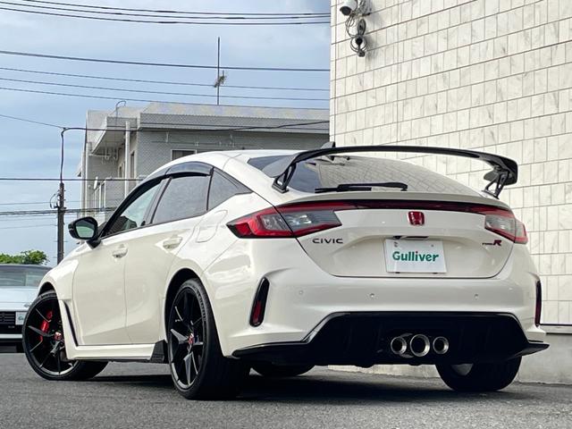 シビック タイプＲ　ターボ　６ＭＴ　ナビＴＶ　７５１８ｋｍ　ワンオーナー　禁煙　７５１８ｋｍ　６ＭＴ　ターボ　ナビＴＶ　バックカメラ　ＢＳＭ　追従クルコン　衝突軽減　レーンキープ　ＵＳＢ　Ｂｌｕｅｔｏｏｔｈ　ＬＥＤライトＦＲドラレコ　ＥＴＣ　スペアキー（4枚目）