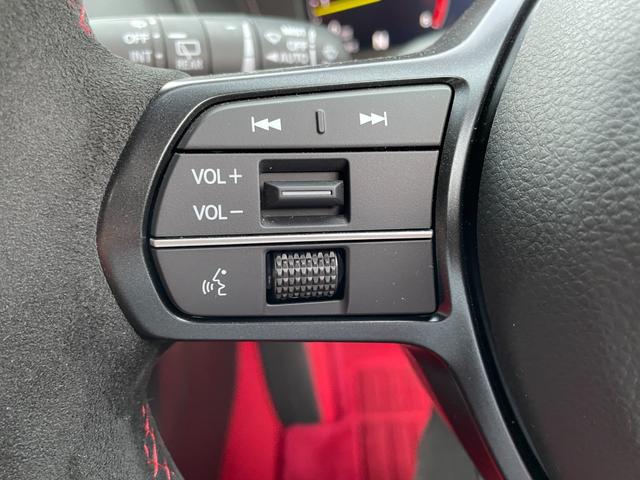 シビック タイプＲ　ターボ　６ＭＴ　ナビＴＶ　７５１８ｋｍ　ワンオーナー　禁煙　７５１８ｋｍ　６ＭＴ　ターボ　ナビＴＶ　バックカメラ　ＢＳＭ　追従クルコン　衝突軽減　レーンキープ　ＵＳＢ　Ｂｌｕｅｔｏｏｔｈ　ＬＥＤライトＦＲドラレコ　ＥＴＣ　スペアキー（20枚目）