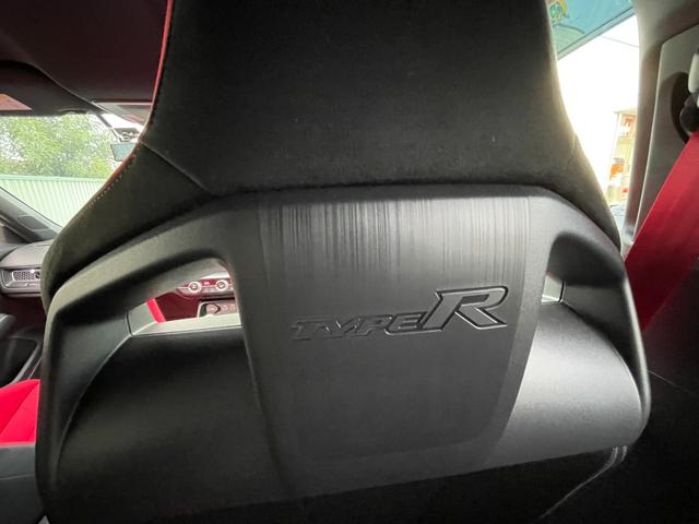 シビック タイプＲ　ターボ　６ＭＴ　ナビＴＶ　７５１８ｋｍ　ワンオーナー　禁煙　７５１８ｋｍ　６ＭＴ　ターボ　ナビＴＶ　バックカメラ　ＢＳＭ　追従クルコン　衝突軽減　レーンキープ　ＵＳＢ　Ｂｌｕｅｔｏｏｔｈ　ＬＥＤライトＦＲドラレコ　ＥＴＣ　スペアキー（35枚目）