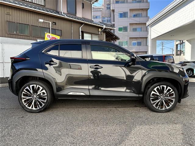 ヤリスクロス ハイブリッドＺ　１オナー純ナビテレビパノラマビュー（7枚目）