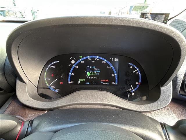 ヤリスクロス ハイブリッドＺ　１オナー純ナビテレビパノラマビュー（18枚目）