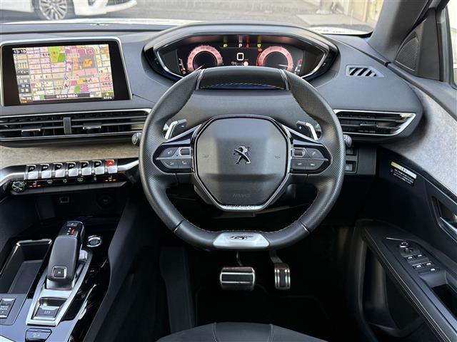 ３００８ ＧＴ　ブルーＨＤｉ　正規ディーラー車／禁煙／１オーナー／８インチタッチスクリーンナビ／フルセグ／Ｂ・左Ｓカメラ／ＥＴＣ／前後ドラレコ／ワイヤレス充電／黒半革／マッサージ機能付き／シートヒーター／ＰＢＤ／ＡＤＡＳ（16枚目）