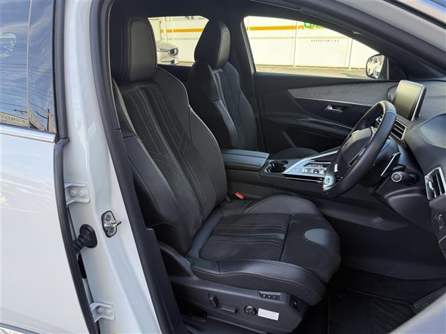 ３００８ ＧＴ　ブルーＨＤｉ　正規ディーラー車／禁煙／１オーナー／８インチタッチスクリーンナビ／フルセグ／Ｂ・左Ｓカメラ／ＥＴＣ／前後ドラレコ／ワイヤレス充電／黒半革／マッサージ機能付き／シートヒーター／ＰＢＤ／ＡＤＡＳ（20枚目）