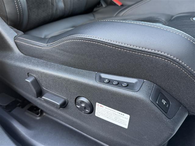 ３００８ ＧＴ　ブルーＨＤｉ　正規ディーラー車／禁煙／１オーナー／８インチタッチスクリーンナビ／フルセグ／Ｂ・左Ｓカメラ／ＥＴＣ／前後ドラレコ／ワイヤレス充電／黒半革／マッサージ機能付き／シートヒーター／ＰＢＤ／ＡＤＡＳ（21枚目）