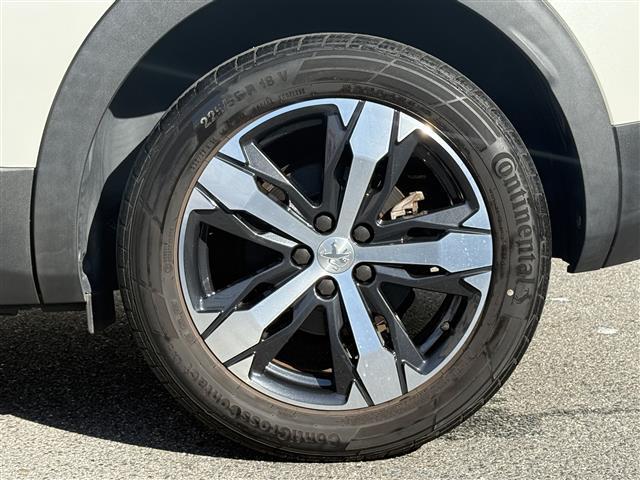 ３００８ ＧＴ　ブルーＨＤｉ　正規ディーラー車／禁煙／１オーナー／８インチタッチスクリーンナビ／フルセグ／Ｂ・左Ｓカメラ／ＥＴＣ／前後ドラレコ／ワイヤレス充電／黒半革／マッサージ機能付き／シートヒーター／ＰＢＤ／ＡＤＡＳ（31枚目）