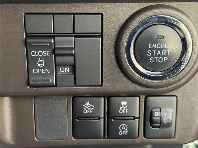 ルーミー Ｘ　禁煙車／純正メモリナビ／地デジ／前後ドラレコ／バックカメラ／ＥＴＣ／パワースライドドア／スマートアシスト／オートライト／オートハイビーム／オートリトラミラー／アイドリングストップ／スマートキー（5枚目）