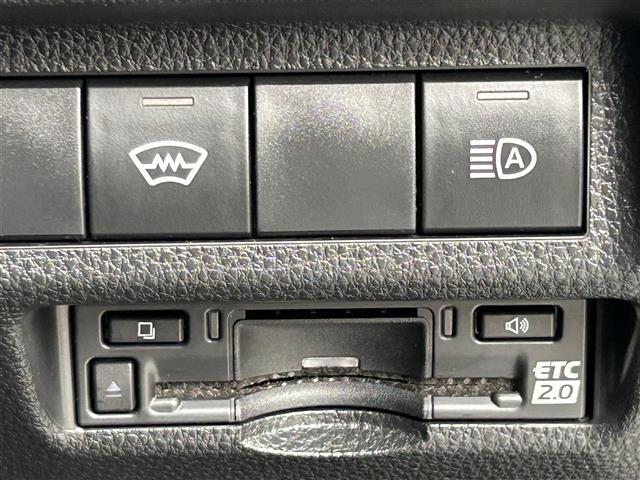 ＲＡＶ４ Ｘ　ワンオーナー　ＯＰ１８インチアルミホイール　寒冷地仕様　バックカメラ　バックガイドモニター　社外サイドステップ　社外バンパーガード積み込み　ディスプレイオーディオ８型　ナビ対応　フルセグ　ＡＣＣ（14枚目）