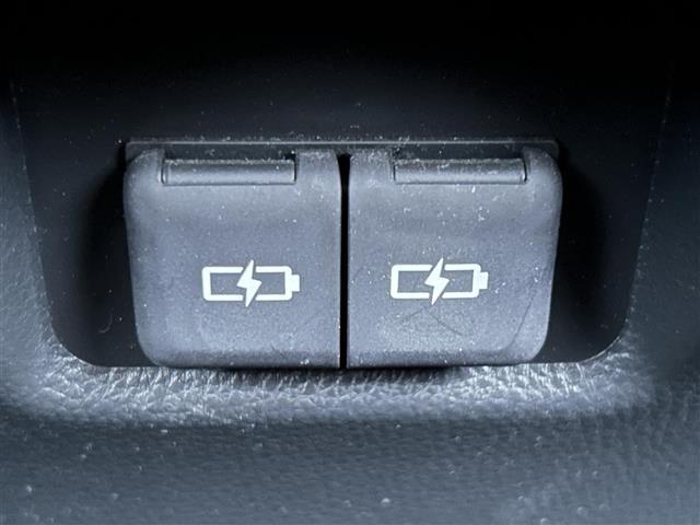 ＲＡＶ４ Ｘ　ワンオーナー　ＯＰ１８インチアルミホイール　寒冷地仕様　バックカメラ　バックガイドモニター　社外サイドステップ　社外バンパーガード積み込み　ディスプレイオーディオ８型　ナビ対応　フルセグ　ＡＣＣ（16枚目）
