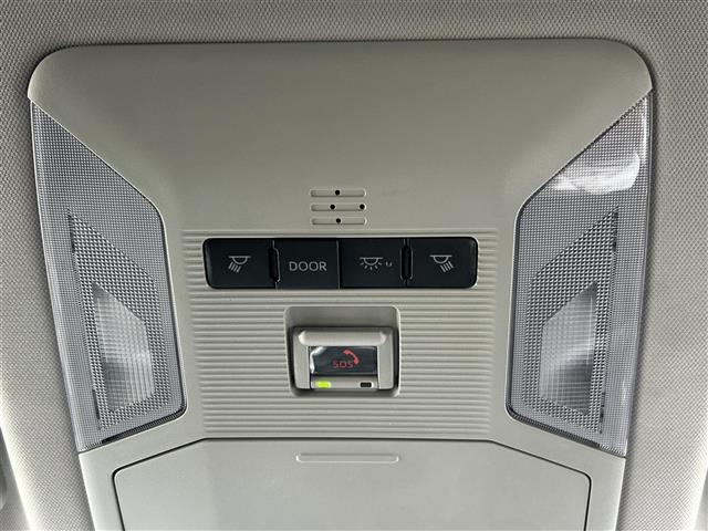 ＲＡＶ４ Ｘ　ワンオーナー　ＯＰ１８インチアルミホイール　寒冷地仕様　バックカメラ　バックガイドモニター　社外サイドステップ　社外バンパーガード積み込み　ディスプレイオーディオ８型　ナビ対応　フルセグ　ＡＣＣ（18枚目）