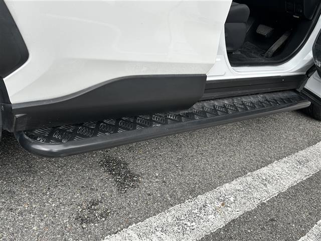 ＲＡＶ４ Ｘ　ワンオーナー　ＯＰ１８インチアルミホイール　寒冷地仕様　バックカメラ　バックガイドモニター　社外サイドステップ　社外バンパーガード積み込み　ディスプレイオーディオ８型　ナビ対応　フルセグ　ＡＣＣ（34枚目）