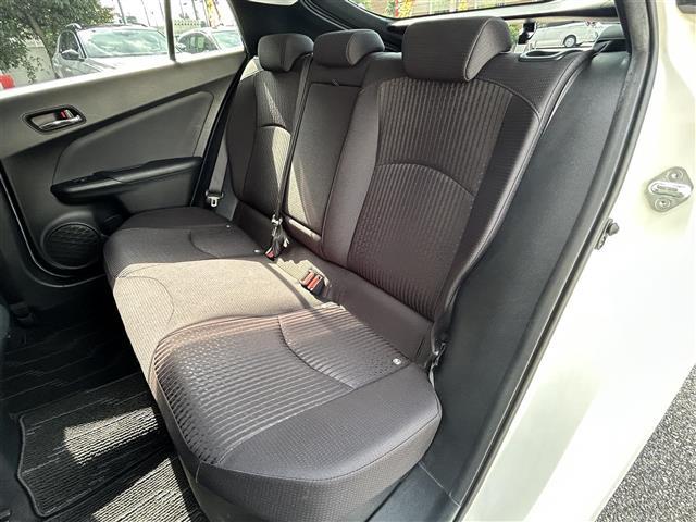 プリウス A ヘッドアップディスプレイ ブラインドスポットモニター バックカメラ ALPINE9インチナビ(フルセグTV/CD/DVD/BT) Toyota Safety SenseP スペアキー 保証書 取説(25枚目)