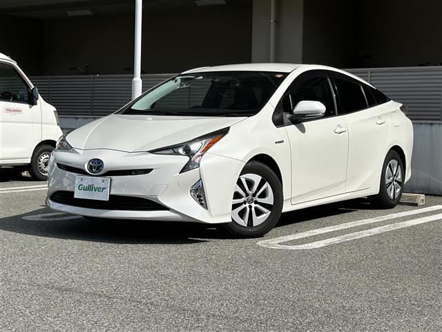 プリウス A ヘッドアップディスプレイ ブラインドスポットモニター バックカメラ ALPINE9インチナビ(フルセグTV/CD/DVD/BT) Toyota Safety SenseP スペアキー 保証書 取説(28枚目)