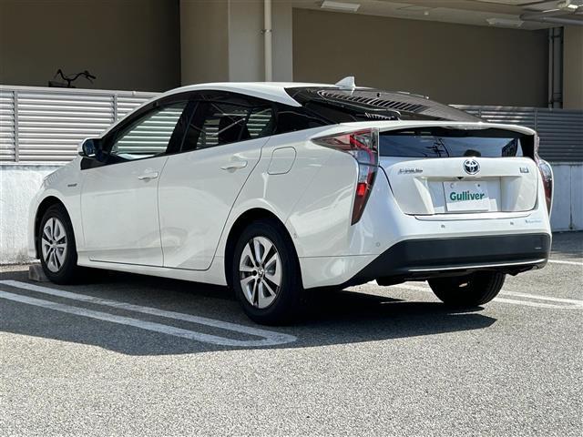 プリウス A ヘッドアップディスプレイ ブラインドスポットモニター バックカメラ ALPINE9インチナビ(フルセグTV/CD/DVD/BT) Toyota Safety SenseP スペアキー 保証書 取説(41枚目)