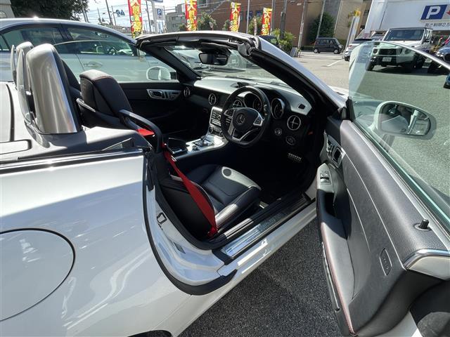 SLC SLC180 スポーツ SLC180スポーツ 黒革 シートヒーター 純正ナビ バックカメラ LEDヘッドライト ブルートゥース 両席メモリ付きPシート フルセグ地デジ DVD再生 CD ETC ブラインドスポット 禁煙車(5枚目)