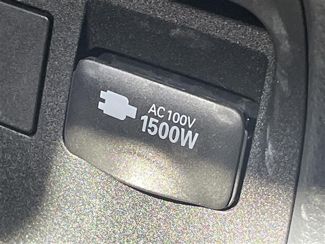 プリウス Ｚ　ワンオーナー　１２．３インチディスプレイオーディオ　パノラミックビュー　フルセグＴＶ　スマホ連携　デジタルインナーミラー　ＢＳＭ　前後ドラレコ　革シート　トヨタセーフティーセンス　ワイヤレス充電器（19枚目）