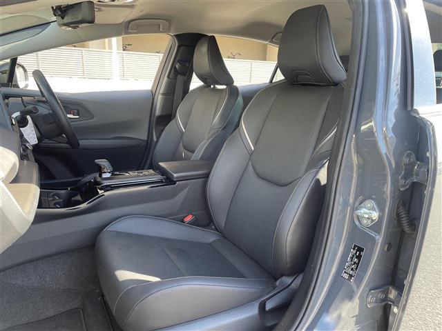 プリウス Ｚ　ワンオーナー　１２．３インチディスプレイオーディオ　パノラミックビュー　フルセグＴＶ　スマホ連携　デジタルインナーミラー　ＢＳＭ　前後ドラレコ　革シート　トヨタセーフティーセンス　ワイヤレス充電器（27枚目）