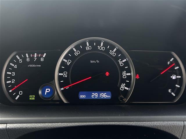 ヴォクシー V 7人乗 両側電動 純正9インチナビ バックカメラ フルセグ BT ドラレコ ETC クルコン 衝突軽減 レーンキープ オートライト LEDヘッドライト 純正15インチAW 前後コーナーセンサー(5枚目)