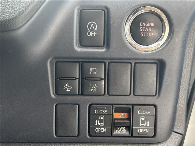 ヴォクシー V 7人乗 両側電動 純正9インチナビ バックカメラ フルセグ BT ドラレコ ETC クルコン 衝突軽減 レーンキープ オートライト LEDヘッドライト 純正15インチAW 前後コーナーセンサー(13枚目)