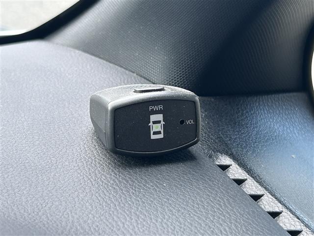 ヴォクシー V 7人乗 両側電動 純正9インチナビ バックカメラ フルセグ BT ドラレコ ETC クルコン 衝突軽減 レーンキープ オートライト LEDヘッドライト 純正15インチAW 前後コーナーセンサー(15枚目)